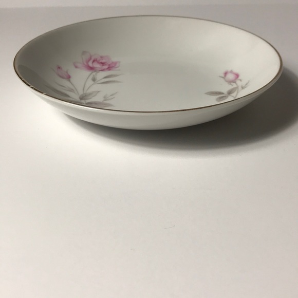 6 Royal Cameo “Regina Rose” Fine China Berry Bowls | Japan 3307 | 5-3/4” - Picture 2 of 6